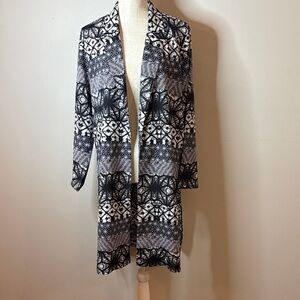 new directions Black and White Geometric Open-Front duster